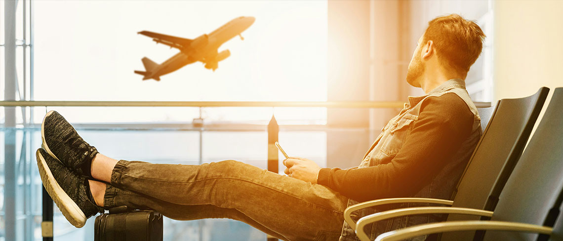 Dealchecker Travel Smart: Expert Tips for Saving Money at the Airport RoosterPR